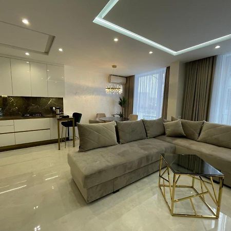 Apartments Vip Avalon Lvov Exteriér fotografie