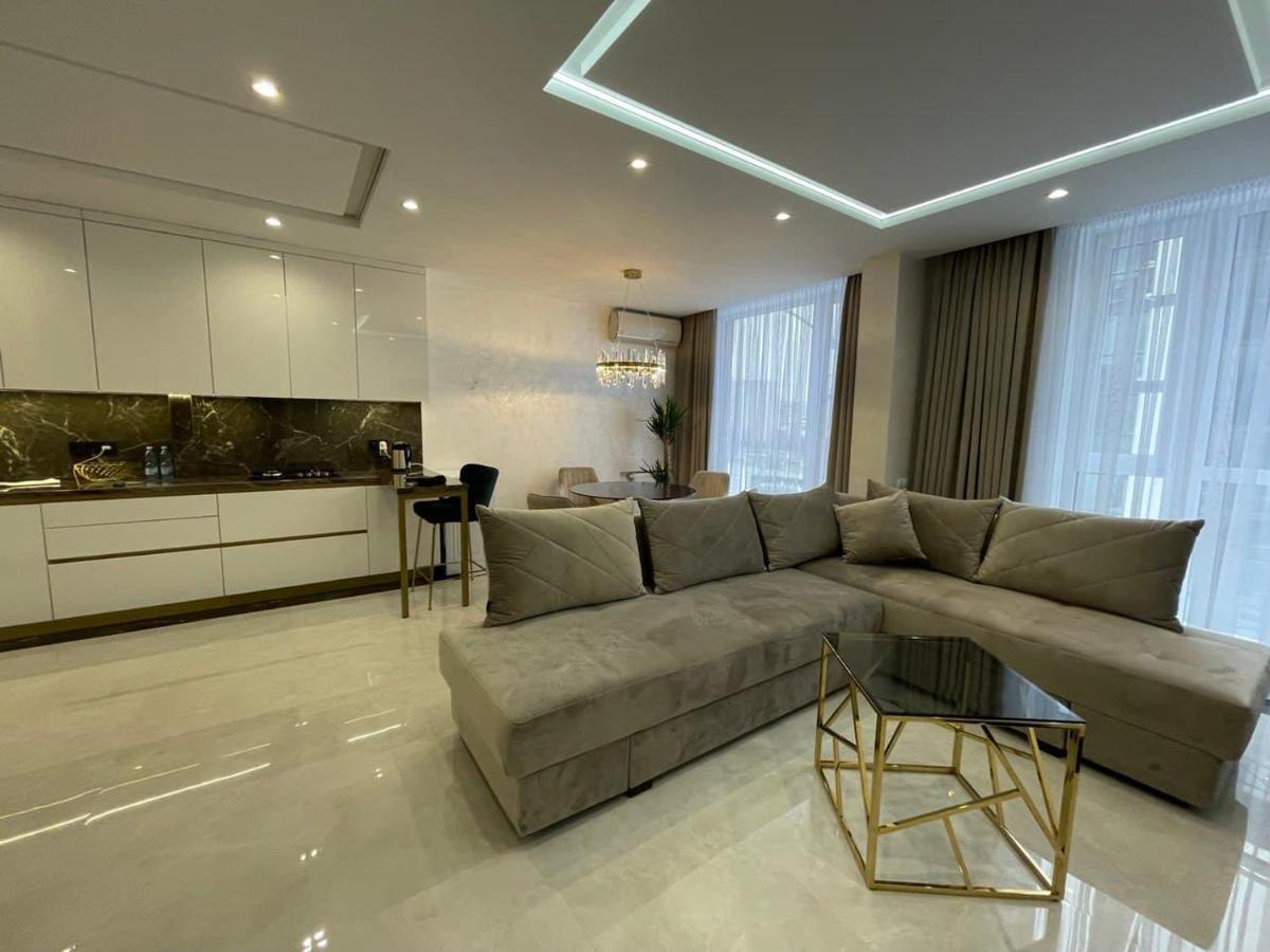 Apartments Vip Avalon Lvov Exteriér fotografie