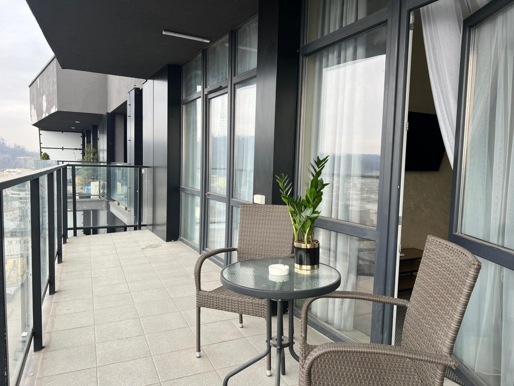 Apartments Vip Avalon Lvov Exteriér fotografie
